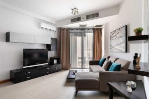 St Julians 2BDR Flat with Seaview by PMI Malta