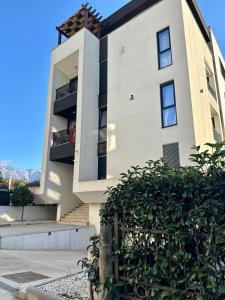 Belany bay apartment 1