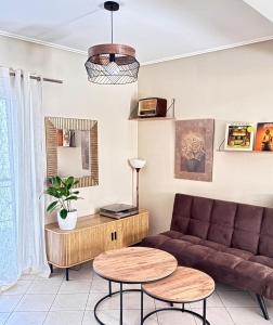 Bright, Spacious & Cozy Acropolis Apartment