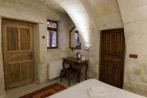 Memory Cave House