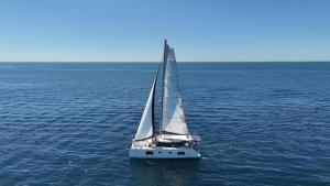 Elegant Yacht Cascais