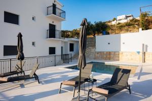 Villa La Fortezza with sea view