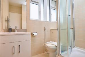 3 Bed flat in Bayswater up to 8 Guests -City break