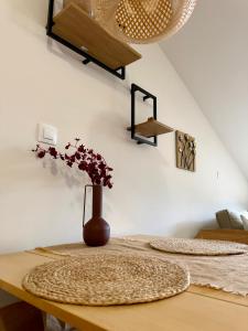 Carlsons 1BR 200m Gondola Home2Host