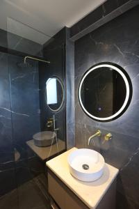 VF34 Patio House