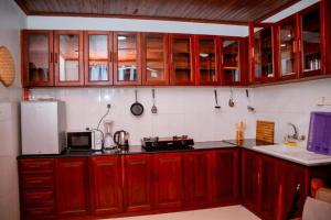 Kays place Train house apartments