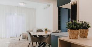 Status-M Apartments Adok23