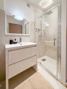 ANGERS 1 Bed - ID109
