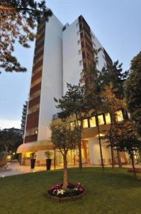 Perfect holiday flat with pool