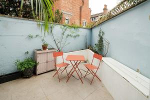 2BR Flat for 4 by Hampstead Heath
