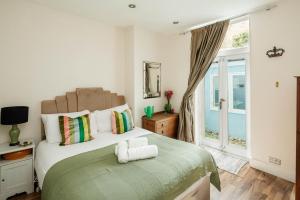 2BR Flat for 4 by Hampstead Heath