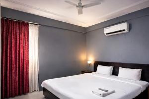 The Crown In Hotel Sector 45