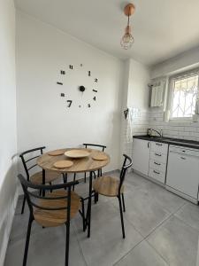 Blue Bank Square z widokiem - Old Town, National Opera