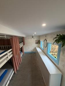 Guest World