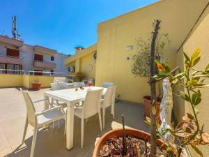 Grand Terrace Suite Sun & Sea Breeze