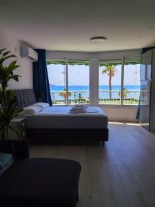 JSH Studio Benidorm Levante First Line