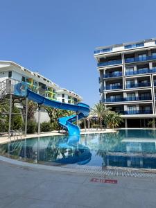 Modern, Pool with slide,150m to beach