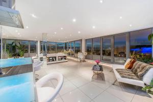 The London Skyline Penthouse