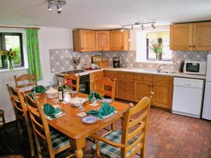 Rose Cottage-B5810