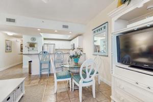 Waters Edge 408