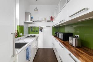 Gorgeous 2 Bed Apartment in North London