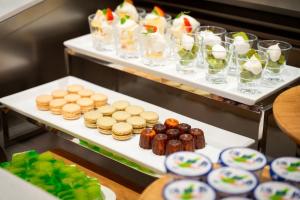 RIHGA Royal Hotel Osaka, Vignette Collection by IHG