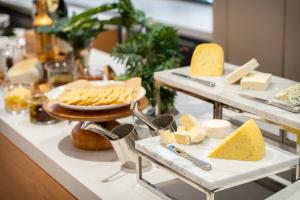 RIHGA Royal Hotel Osaka, Vignette Collection by IHG