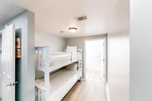 Shores of Panama, Unit 2104