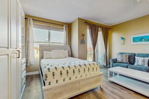 Palm Court Yacht Club 312-A - Studio