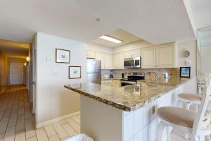 Pelican Beach Resort 502