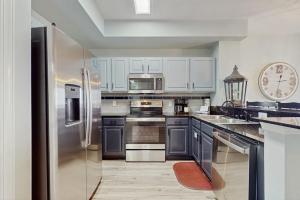 Sunrise Beach 2310 - Beachfront Condo