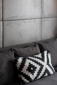 Unique & Modern Apartment with Parking and Balcony Remote Work by Noclegi Renters