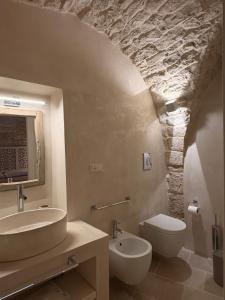 Occhi Di Luna Suite - Luxury Homes