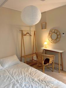 201 Newly Opened Yeonnam Hongdae 5 minutes airport bus Yeonhui 4person studio sunny and quiet stay
