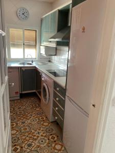 Cómodo, cuidado y céntrico apartamento a 100 metros de la playa