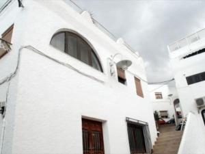 Cómodo, cuidado y céntrico apartamento a 100 metros de la playa