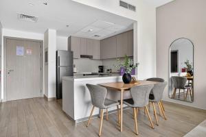 Silkhaus Vacation Homes NEW 2BR in Yas Island near Ferrari World