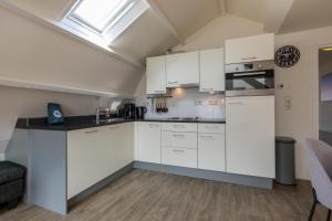 Welcome in - Appartement met zonnig balkon in het centrum I Zuidstraat 103, Westkapelle