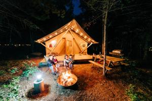 Huttopia Les Deux Lacs - Laurentides