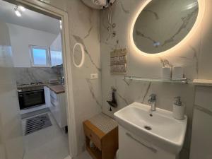 White Hill Studio-Apartments