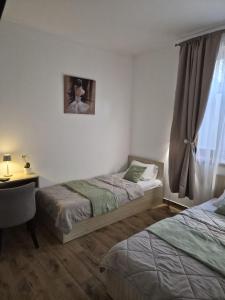Natoševićeva 7 rooms with bathroom,spa and pool ON REQUEST, PARKING ON REQUEST