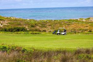 Villa fantástica com vista mar e golfe, Praia del Rey, Óbidos