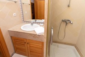 T2 Praia del Rey, piscina comum, golfe, Óbidos