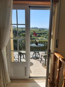 Vista Do Monte, Large Villa, balcony views, private heated pool near Silver Coast