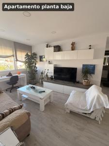 Apartamentos Condal - Dúplex o Planta Baja con Jacuzzi & BBQ