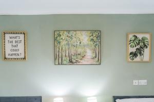 #134 Cozy Retreat Close to FarGo Village -Sleeps 7- Perfect for Contractors and Families - Free Street Parking