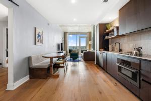 Luxury Downtown Austin Condo Near Rainey St by Barcle