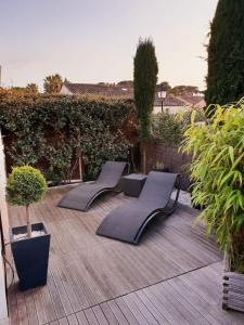 Beautiful house between sea and forest - Pool & Garden