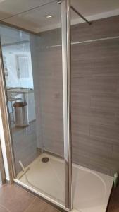 Beautiful house between sea and forest - Pool & Garden