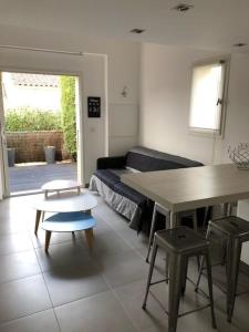 Beautiful house between sea and forest - Pool & Garden